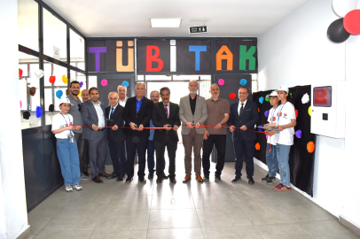 Ahmet Karahan Ortaokulu’nda TÜBİTAK 4006 Bilim Fuarı Büyük İlgi Gördü