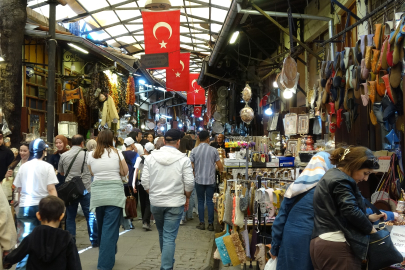 Gaziantep Çarşılarında Bayram Hareketliliği Başladı
