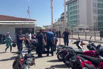 Cezaevi Önü Savaş Alanına Döndü: 2 Kişi Kurşunların Hedefi Oldu
