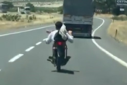 Gaziantep'te Motosiklet Üzerinde Tehlikeli Anlar