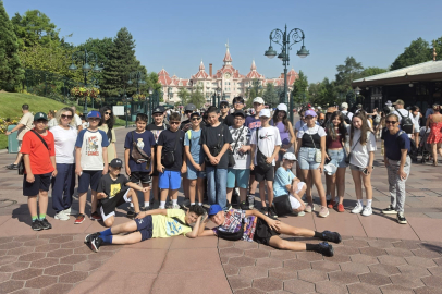 GKV'li Öğrencilerden Disneyland Paris'e Unutulmaz Gezi