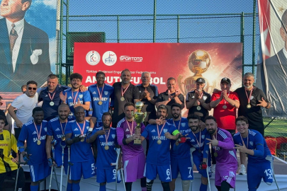 Şahinbey Ampute Zirveyi Bırakmadı: 3 Kupa Birden