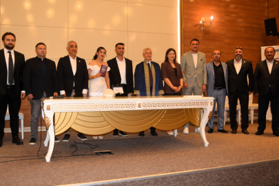 NİSANUR İLE MÜSLÜM’ÜN NİKAHLARINI BAŞKAN TAHMAZOĞLU KIYDI  