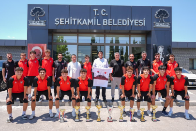 Başkan Umut Yılmaz, Türkiye Üçüncüsü Şampiyonları Ağırladı