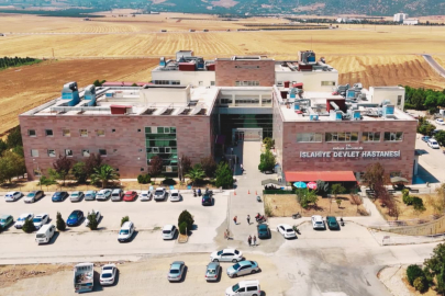 İslahiye'de Özellikli Cerrahi Başarısı: 2,5 Kiloluk Dev Kitle Başarıyla Alındı