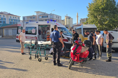 Gaziantep'te Motosiklet ile Hafif Ticari Araç Çarpıştı