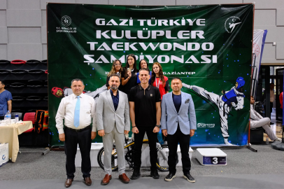 Akın Çalışıcı Taekwondo Federasyonuna sponsor oldu 