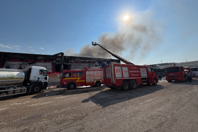 Gaziantep’te fabrika yangını paniğe neden oldu