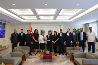 TÜRK HUKUK ENSTİTÜSÜ GAZİANTEP ŞUBESİ’NDEN GAZİANTEP BÜYÜKŞEHİR BELEDİYE BAŞKANI FATMA ŞAHİN’E ZİYARET