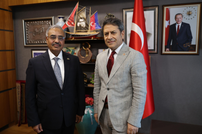 ALİ ŞAHİN, D-8 GENEL SEKRETERİ SOHAIL MAHMOOD’U TBMM’DE AĞIRLADI