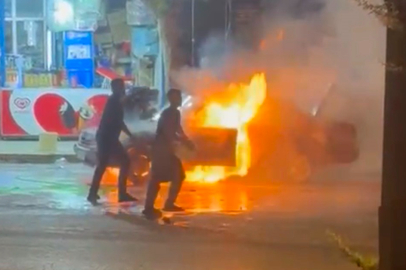 İslahiye’de Park Halindeki Otomobil Kül Olmaktan Son Anda Kurtarıldı