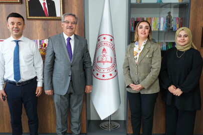 EMEKTAR’DAN İL MİLLÎ EĞİTİM MÜDÜRÜ ÖNDER ARPACI’YA ZİYARET