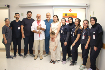 830 Gram Doğdu, 144 Gün Sonra Hayata Tutundu!