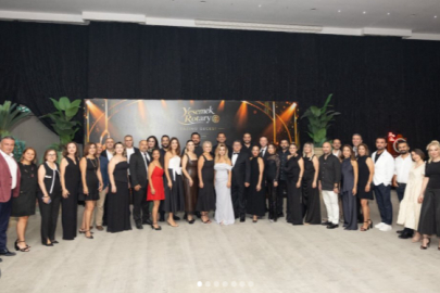 Yesemek Rotary’nin Geleneksel Burs Gecesinde Gökhan Tepe Rüzgarı