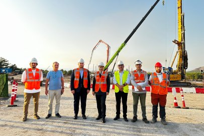 ALİ ŞAHİN SAHADAN DUYURDU: HASSA TÜNELİ’NDE TARİHİ EŞİK, TÜNEL KAZILARI 2027’NİN SONUNDA BAŞLIYOR