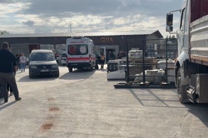 İşçilerin üzerine mermer blok devrildi! 1 can kaybı