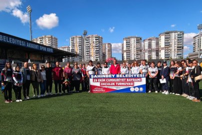 Şahinbey’de Cumhuriyet Coşkusu Sahalara Taştı