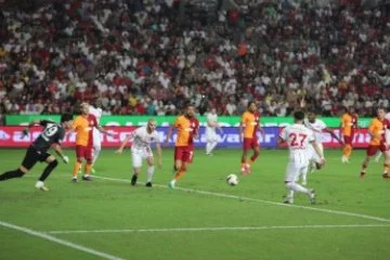 Gaziantep FK: 0 - Galatasaray Maçı  İlk Yarı Video Görüntü