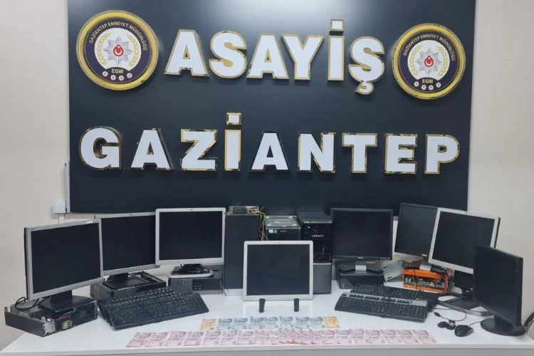 Gaziantep'te kumar oynayan şahıslara 963 bin lira ceza